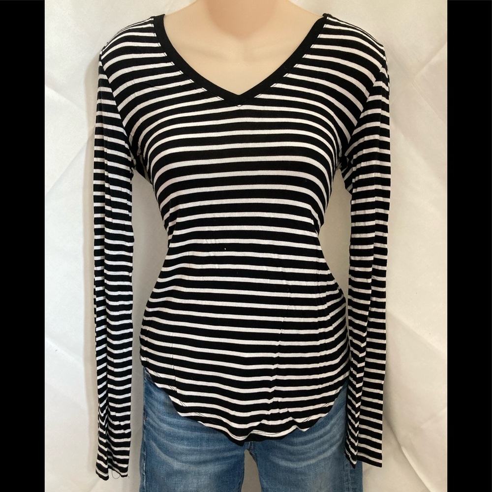 Black and White Long Sleeve Striped Shirt